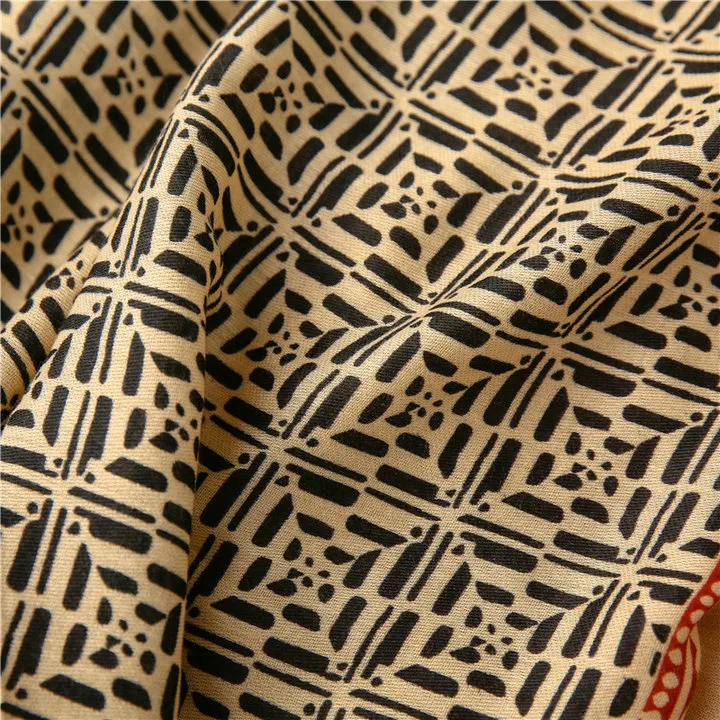 Bohemia Ethnic Artsy Scarf Boho Geometry Contrast Color Elegant Shawl Long Tassels Warm Hijab Twill Cotton Flora Printing Scarf for Spring and Autumn