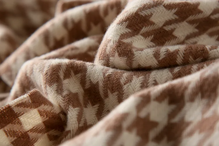 Female Autumn Winter Faux Wool Light Luxury Houndstooth Style Women Swallow Gird Stylish Classical Temperament Scarf for Lady