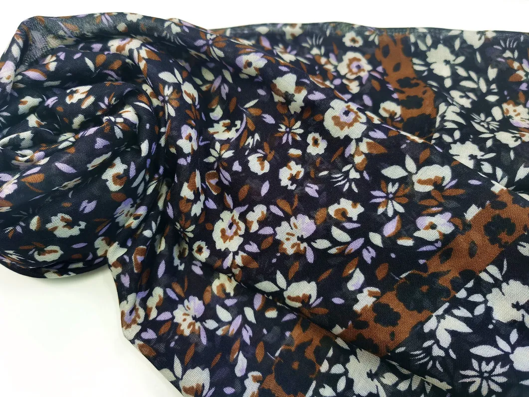 Ladies′ Accessories Beach Long Pastoral Scarves Small Flora Print Head Shawl Lady Fashion Fringe Muffler Fashion Spring Light Soft Scarf for Women