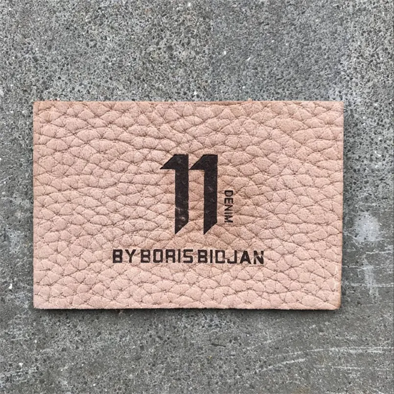 Manufacturer Custom Exquisite Retro Embossed Leather Label for Luggage