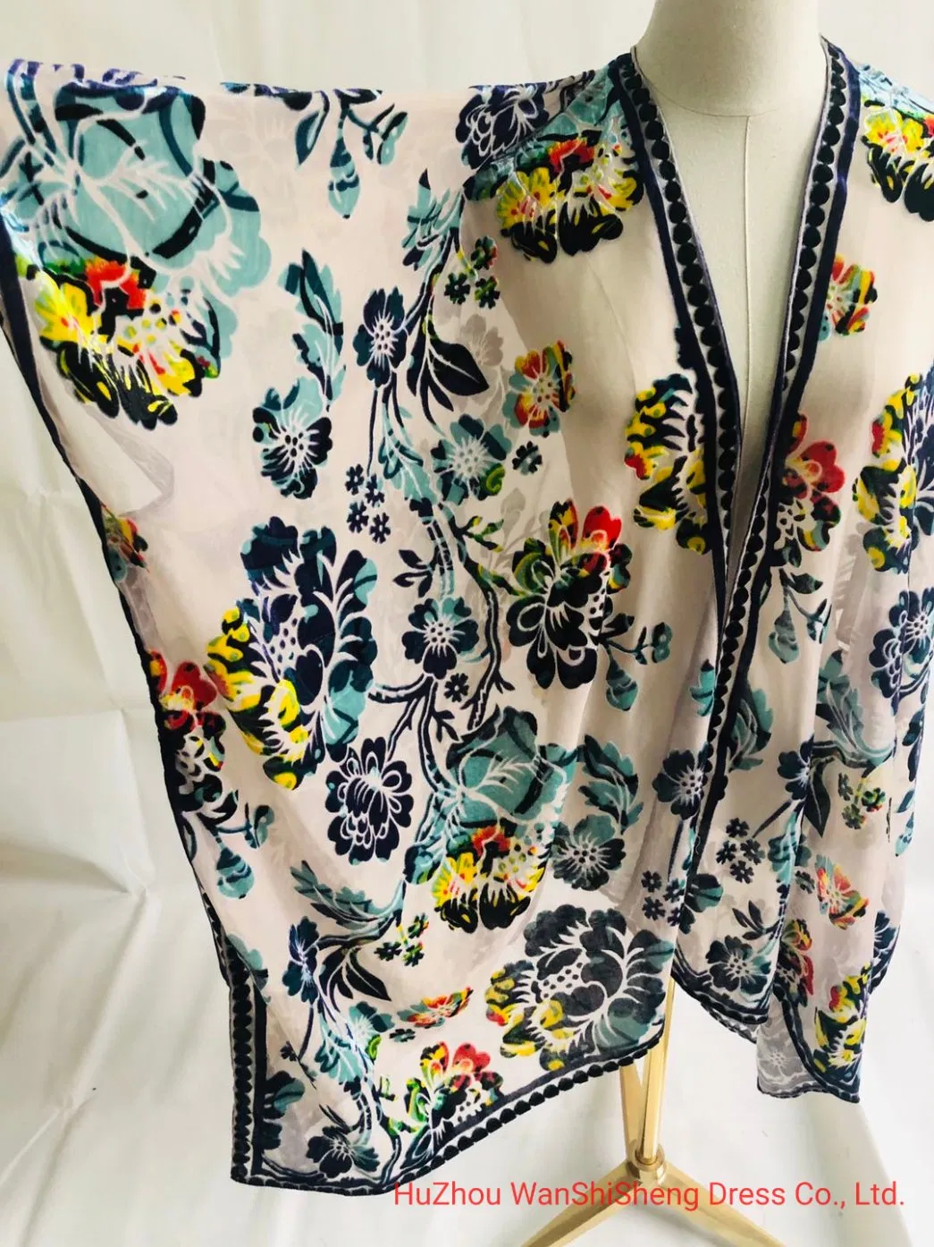 White Colour Flower Burn out Scarf Ponchos for Women, Spring and Fall Shawl Velvet Poncho